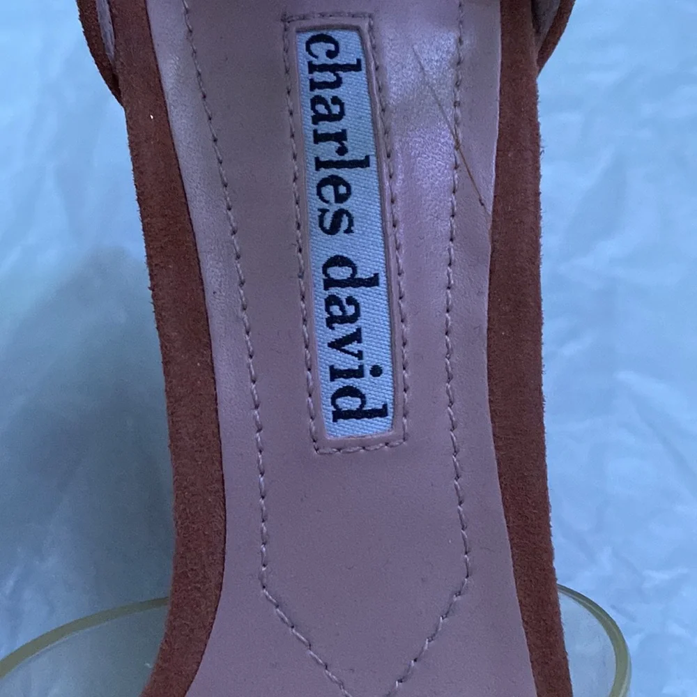 High heels - Picture 2 of 5